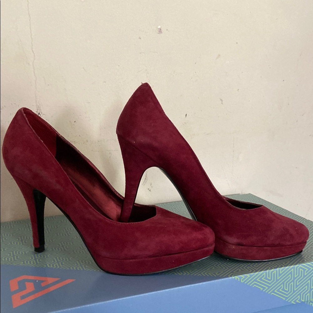 Nine West Red Stiletto Heels Platform Suede